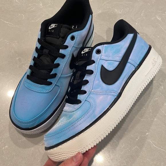 Nike Shoes - Nike Air Force 1 Sneakers